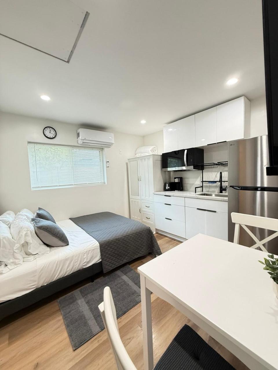 Modern Studio Stylish &Cozy Ieft Unit ลอสแอนเจลิส ภายนอก รูปภาพ